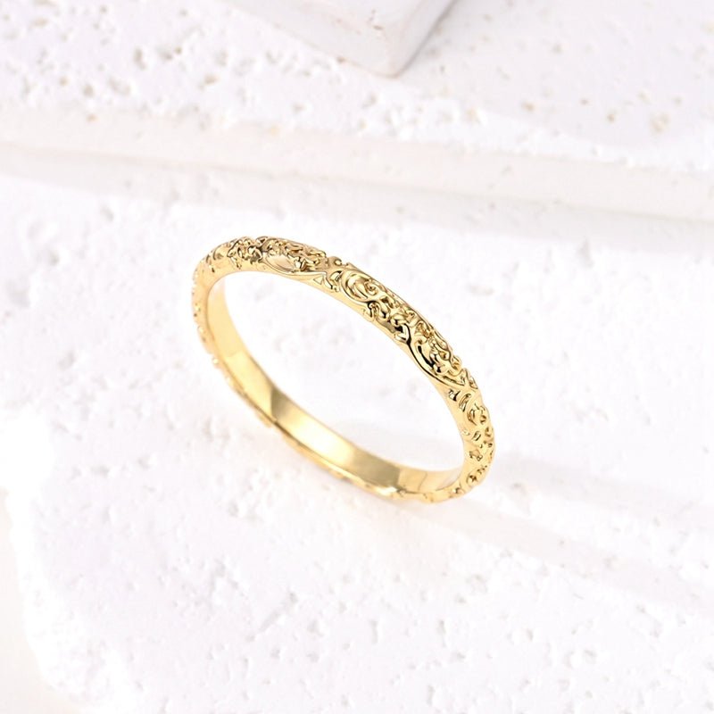 Golden Vintage Filigree Band Ring